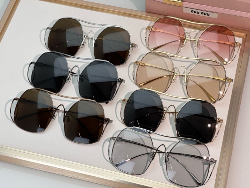 MIU MIU